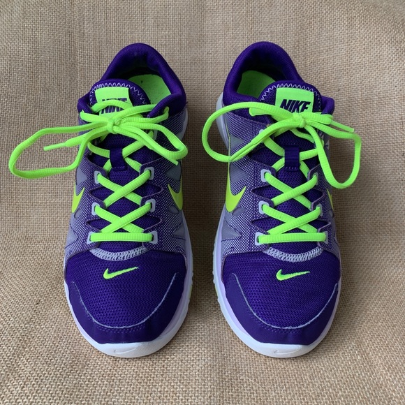 Nike Flex Supreme TR2 in purple/volt - Picture 4 of 5